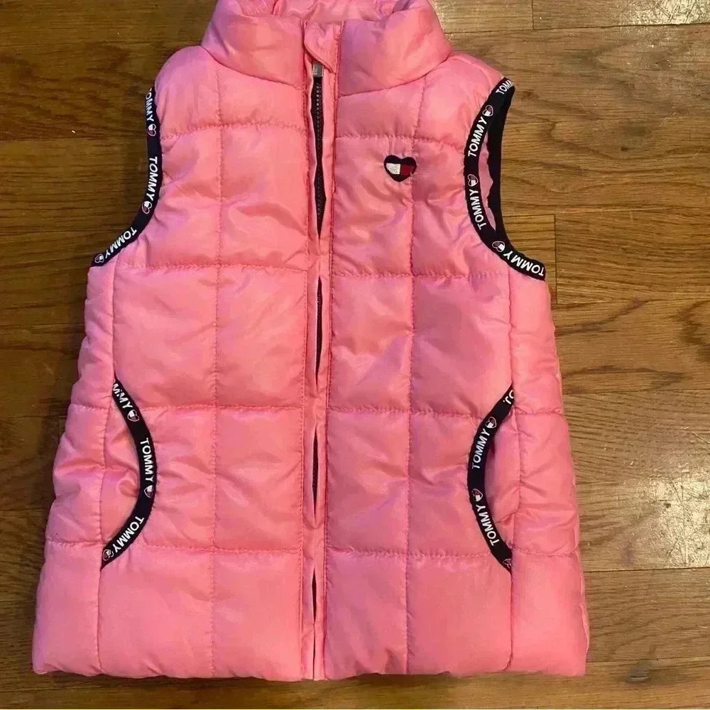 Tommy Hilfiger Puffer Vest in Pink Carnation/ Navy Size 24 Months With Pockets - Picture 9 of 9